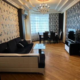 In Baku 120.0 m² apartment is for rent - Image 2