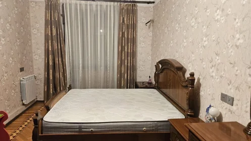 In Baku 80.0 m² apartment is for sale - Image 2