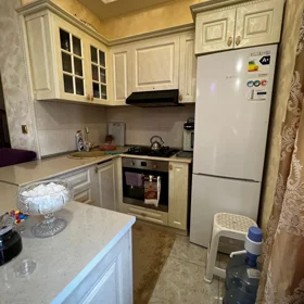 In Khirdalan 100.0 m² apartment is for sale - Image 4