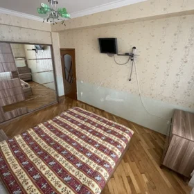 In Baku 90.0 m² apartment is for rent - Image 2