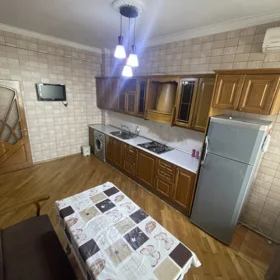 In Baku 90.0 m² apartment is for rent - Image 3