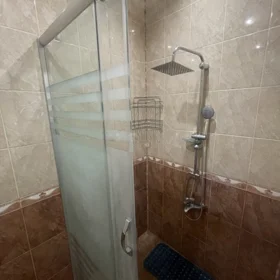 In Baku 90.0 m² apartment is for rent - Image 5