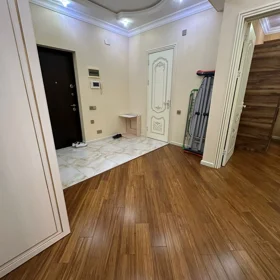 In Baku 100.0 m² apartment is for rent - Image 5