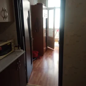 In Baku 68.0 m² apartment is for sale - Image 3