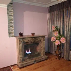 In Baku 220.0 m² house with 6.0 rooms is for rent - Image 2