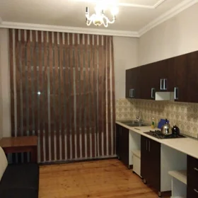 In Baku 220.0 m² house with 6.0 rooms is for rent - Image 3