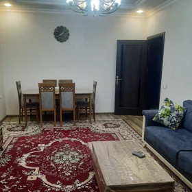 In Baku 120.0 m² house with 4.0 rooms is for sale - Image 2