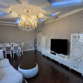 In Baku 153.0 m² apartment is for rent - Image 3