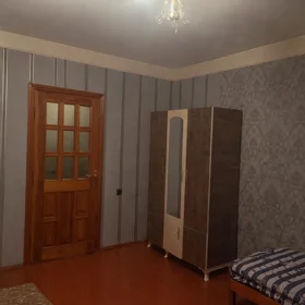 In Baku 100.0 m² apartment is for sale - Image 3