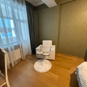 In Baku 120.0 m² apartment is for sale - Image 4