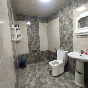 In Baku 55.0 m² house with 3.0 rooms is for rent - Image 2