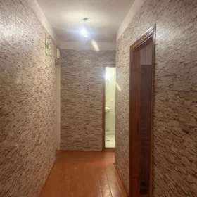 In Baku 100.0 m² apartment is for sale - Image 2