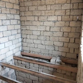 In Baku 70.0 m² house with 3.0 rooms is for sale - Image 5