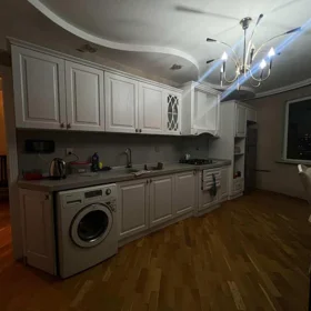 In Baku 120.0 m² apartment is for sale - Image 4