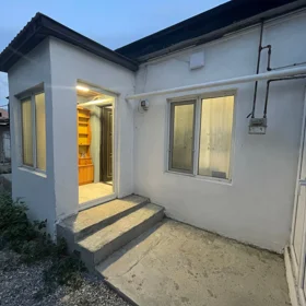 In Baku 55.0 m² house with 2.0 rooms is for rent - Image 2