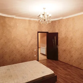 In Baku 130.0 m² apartment is for rent - Image 4