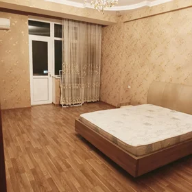In Baku 130.0 m² apartment is for rent - Image 5