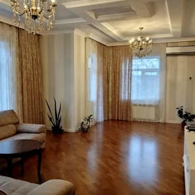 In Baku 160.0 m² house with 4.0 rooms is for sale - Image 4