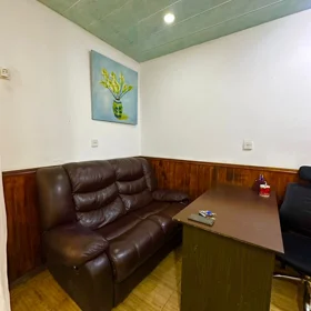 In Baku 15.0 m² office is for rent - Image 2