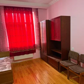 In Baku 90.0 m² apartment is for rent - Image 3