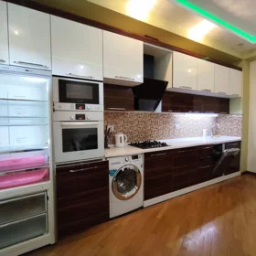 In Baku 150.0 m² apartment is for rent - Image 5