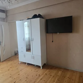 In Baku 65.0 m² apartment is for sale - Image 4