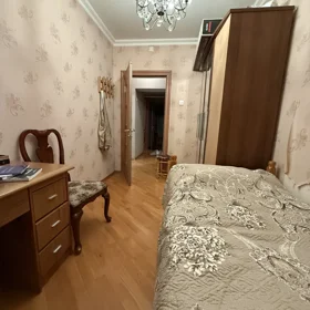 In Baku 70.0 m² apartment is for sale - Image 3