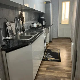 In Baku 61.0 m² apartment is for sale - Image 5