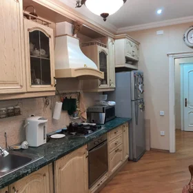 In Baku 152.0 m² apartment is for sale - Image 4