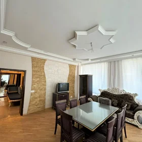 In Baku 120.0 m² apartment is for sale - Image 2