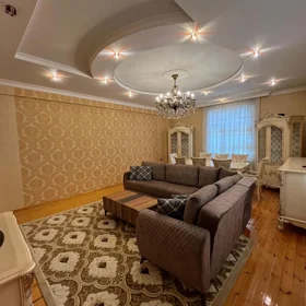 In Baku 135.0 m² apartment is for sale - Image 3