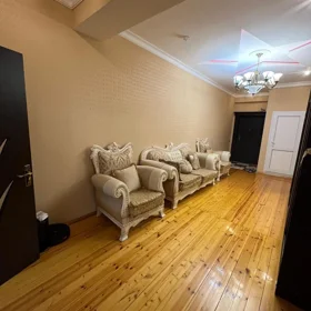 In Baku 135.0 m² apartment is for sale - Image 5