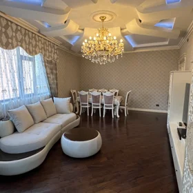 In Baku 153.0 m² apartment is for rent - Image 4