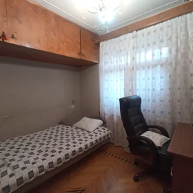 In Baku 65.0 m² apartment is for sale - Image 5