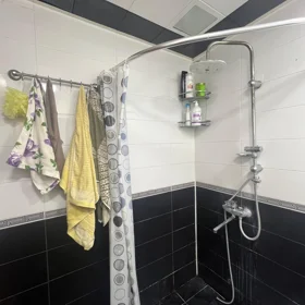 In Baku 110.0 m² apartment is for sale - Image 4