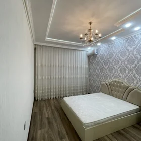 In Baku 70.0 m² apartment is for rent - Image 4