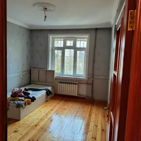 In Baku 75.0 m² apartment is for rent - Image 3