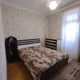 In Baku 90.0 m² apartment is for sale - Image 3
