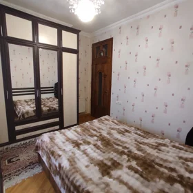 In Baku 90.0 m² apartment is for sale - Image 5