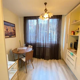 In Baku 70.0 m² apartment is for rent - Image 3