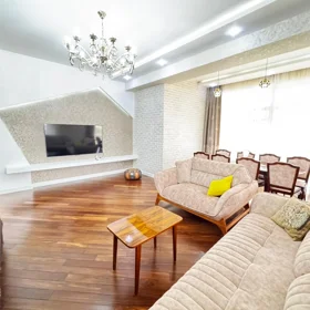 In Baku 150.0 m² apartment is for rent - Image 2