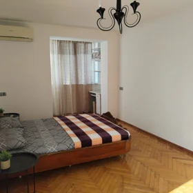 In Baku 40.0 m² apartment is for rent - Image 2
