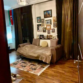 In Baku 125.0 m² apartment is for sale - Image 2