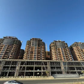 In Baku 129.0 m² apartment is for sale - Image 2