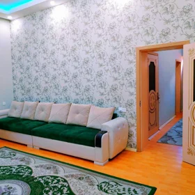 In Baku 180.0 m² house with 4.0 rooms is for rent - Image 4