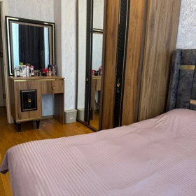 In Baku 70.0 m² apartment is for rent - Image 4