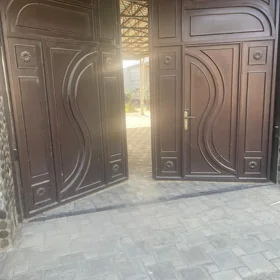 In nan 120.0 m² house with 4.0 rooms is for sale - Image 2