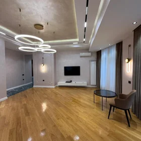 In Baku 130.0 m² apartment is for rent - Image 2