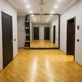In Baku 120.0 m² apartment is for sale - Image 4