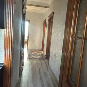 In Baku 105.0 m² apartment is for sale - Image 3